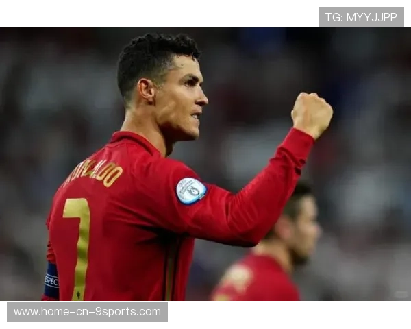 足坛第一人的含金量！C罗专访辟谣身家破10亿：很多年前就有了，足球队c罗